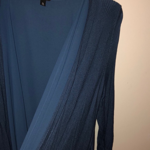 Vera wang sweater - Picture 4 of 4